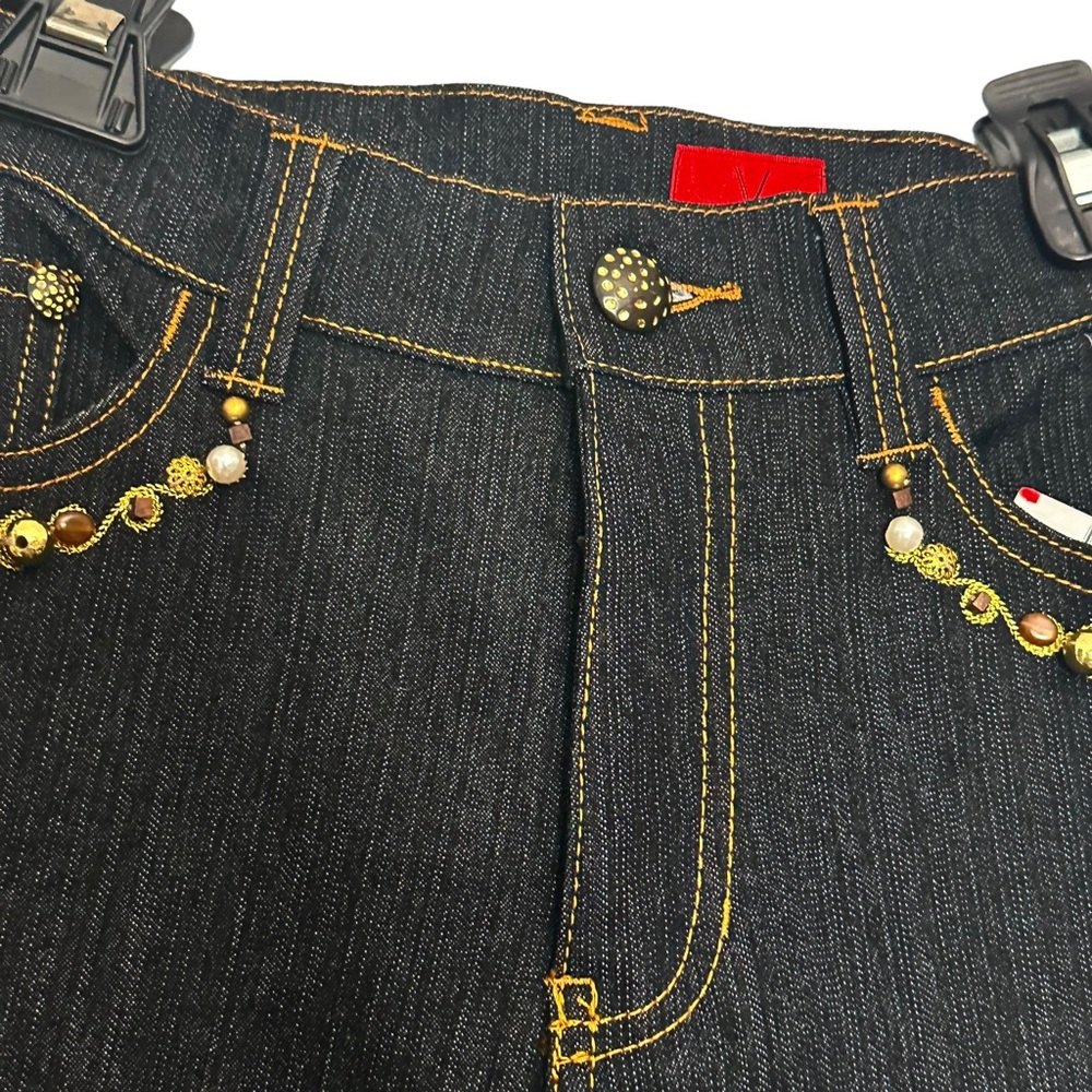V Cristina Jeans Cropped 2P Black Beaded Cheetah Print Satin Hem - Picture 3 of 9